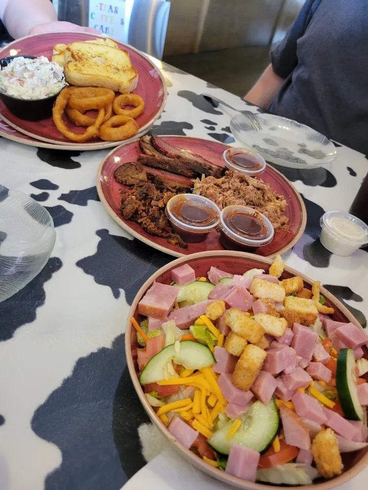 Smoking Guns Plate w Some Burnt Ends Chef Salad